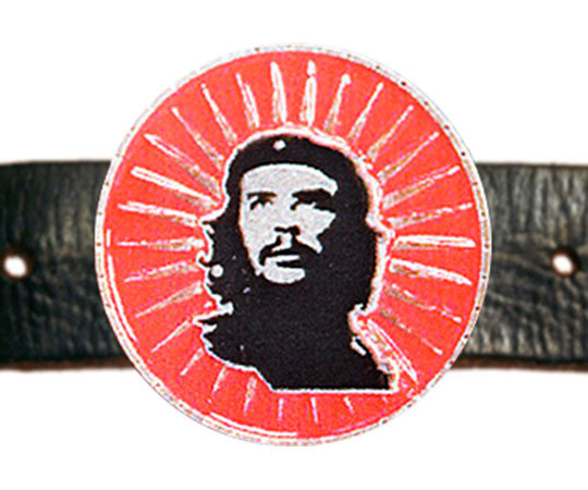 Che Guevara round, silver, metal belt buckle with black and silver classic Che image on red sunburst
